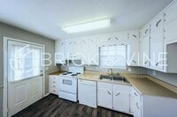 Building Photo - Fantastic Home in Birmingham