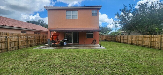 Building Photo - 1596 SE 20th Rd