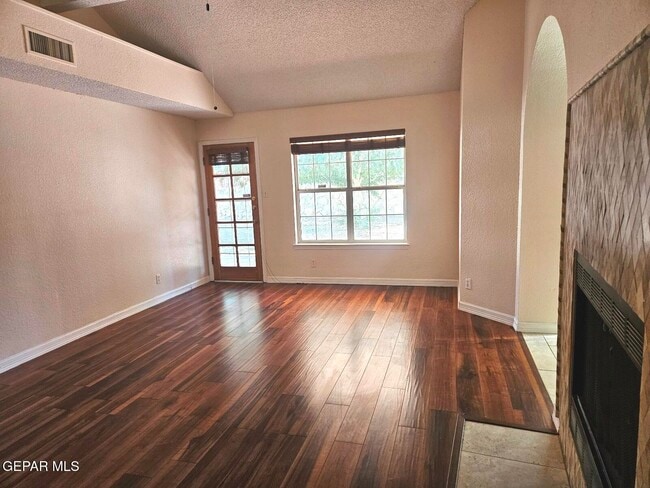 Building Photo - 11235 Kachina Dr