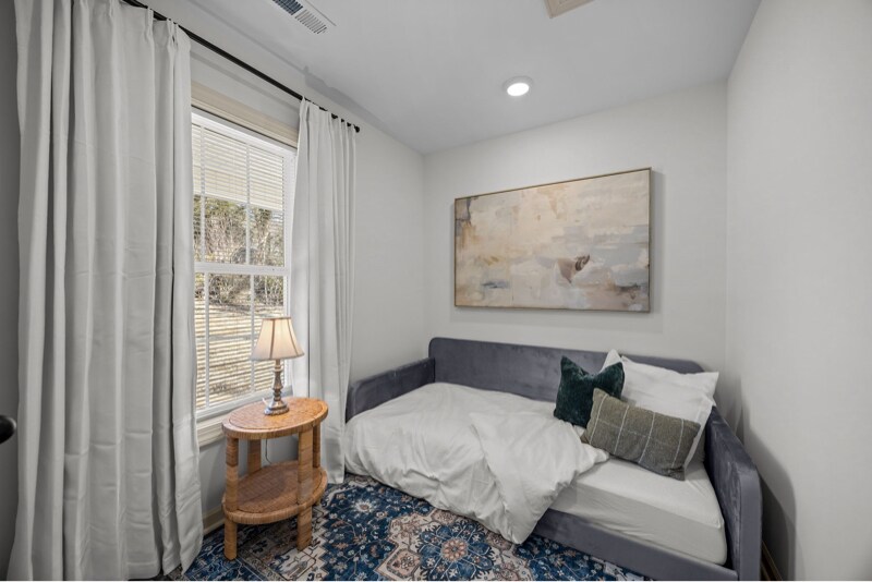 Building Photo - 1802 Rominger Rd