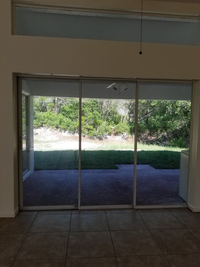 Building Photo - 7247 River Country Dr