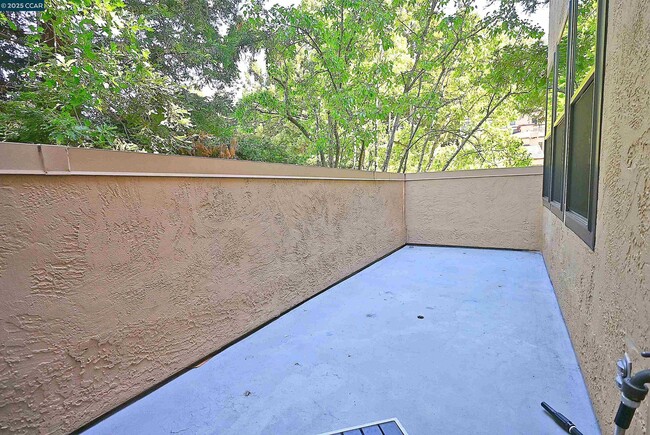 Building Photo - 3279 Mt Diablo Ct