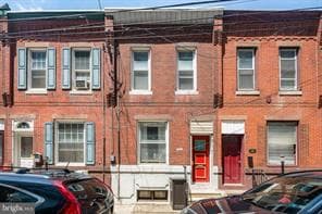 Building Photo - 153 E Allen St