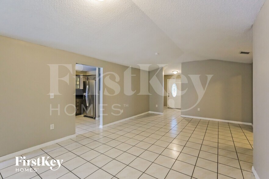 Building Photo - 18023 SW 139th Pl