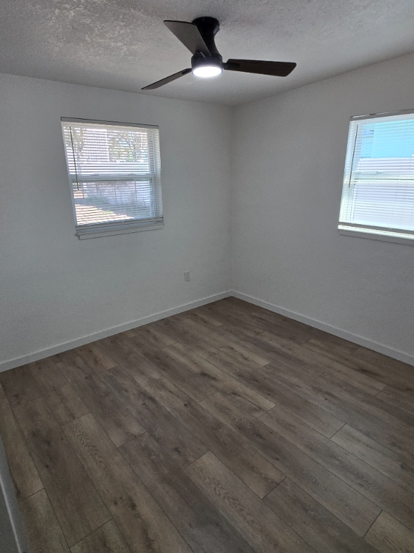 Building Photo - 7213 Seward Dr