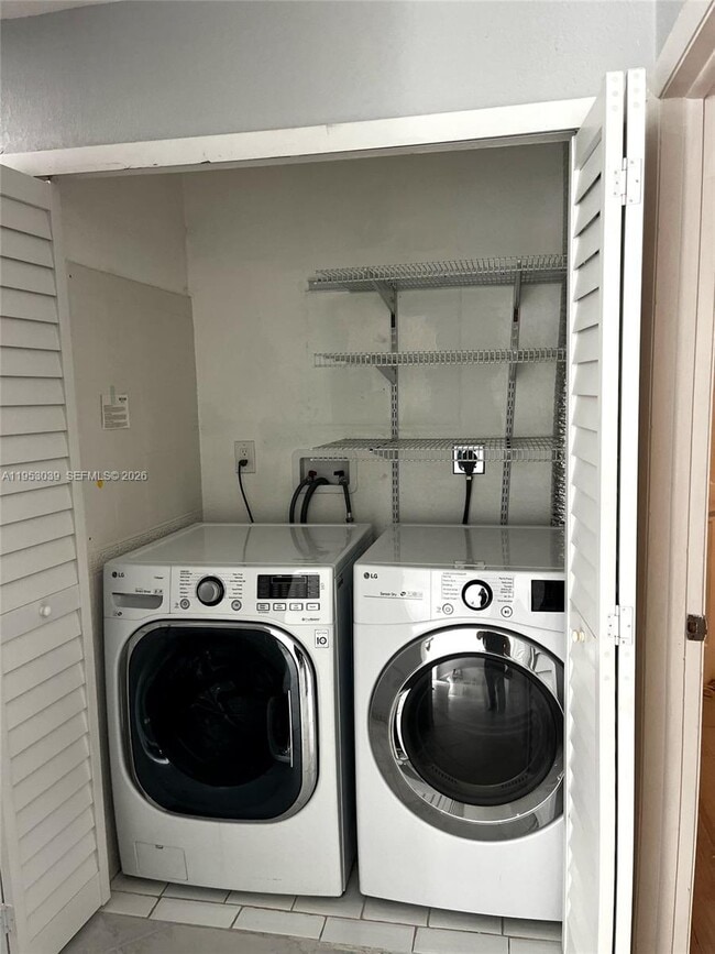 Building Photo - 13301 SW 25th Terrace