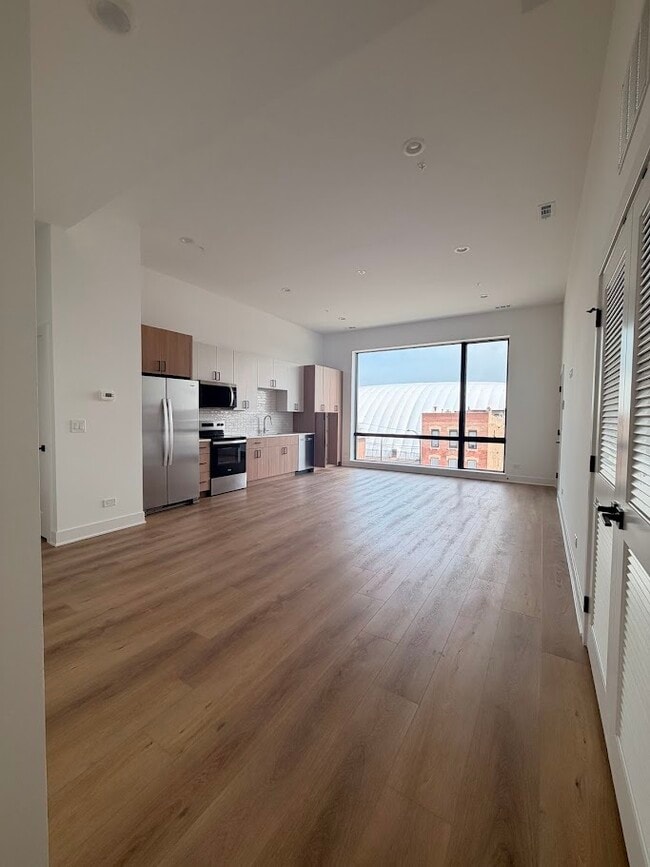 Building Photo - 1320 S Ashland Ave