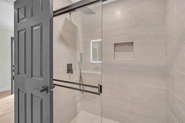 Building Photo - 8244 Limetree Ct