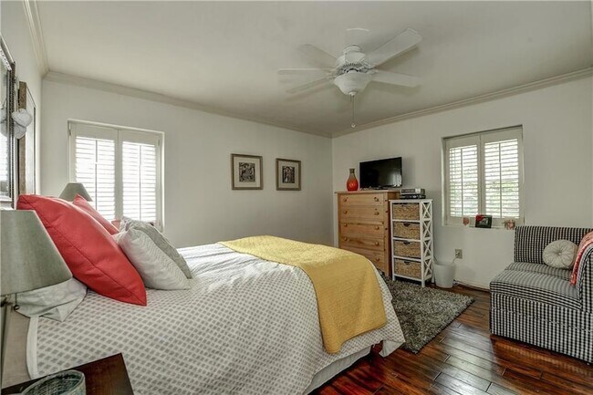 Building Photo - 282 Ardmore Cir NW
