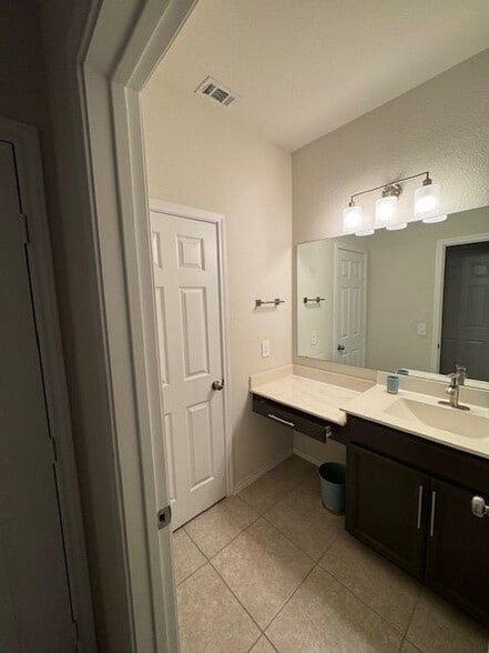 Building Photo - 10412 Marston Vineyard Dr