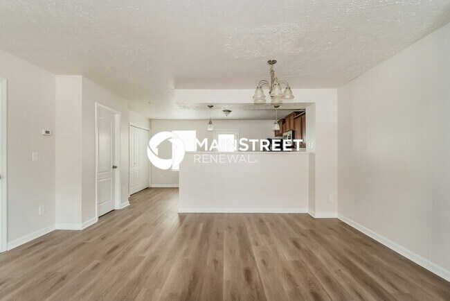 Building Photo - 3 Bedroom Pet-Friendly Home in La Vergne, TN with Main Street Renewal