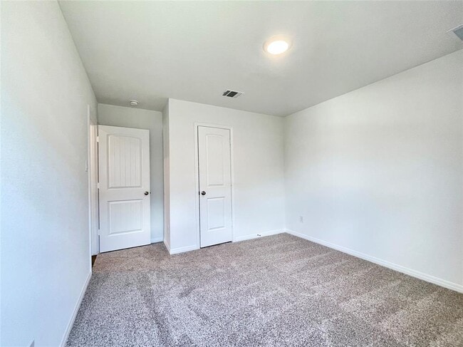 Building Photo - 590 Gladiola Lp