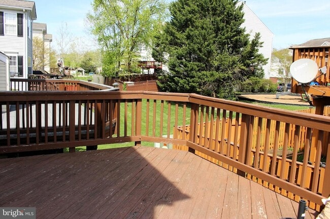 Building Photo - 42856 Golf View Dr