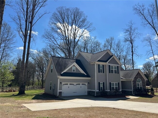 Building Photo - 732 E Jefferson St