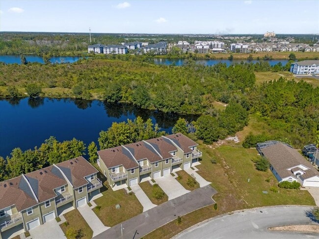 Building Photo - 452 Lake Shore Pkwy