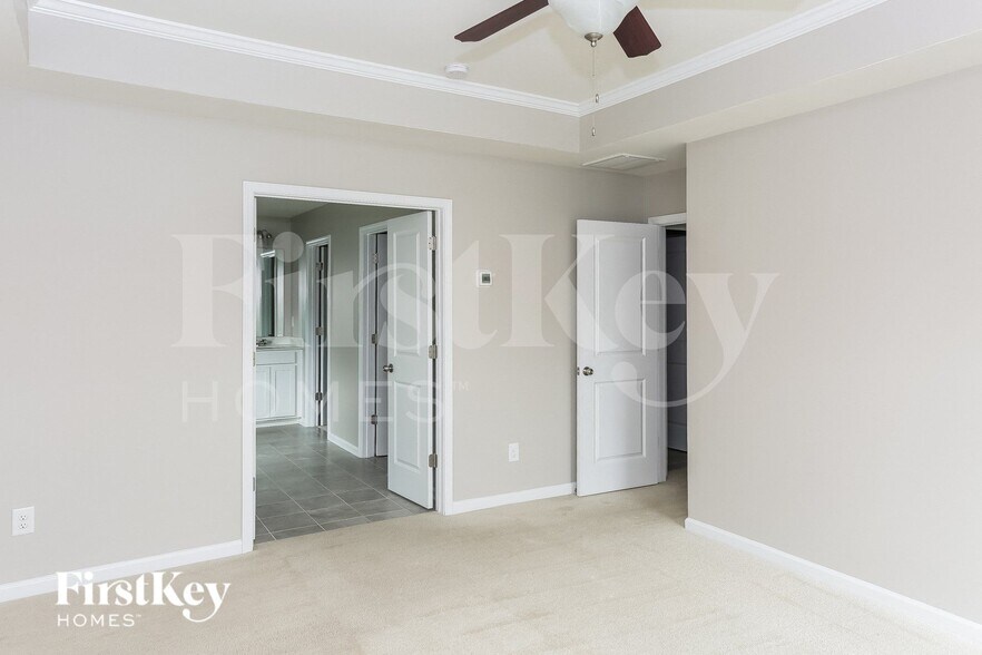 Building Photo - 106 Emperors Trl