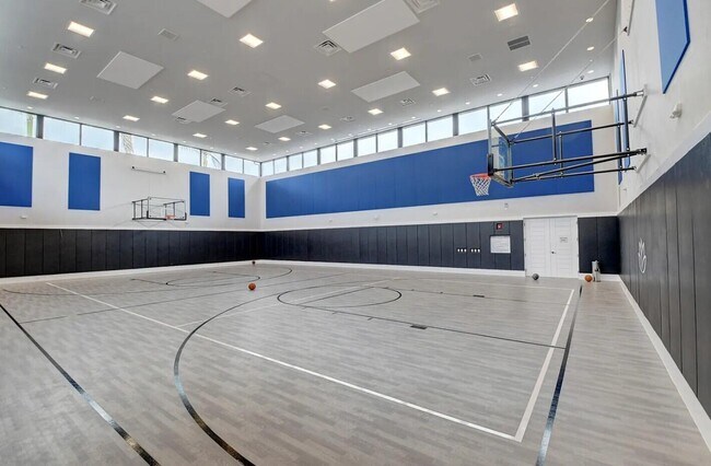 Building Photo - 17533 Sparkling River Rd