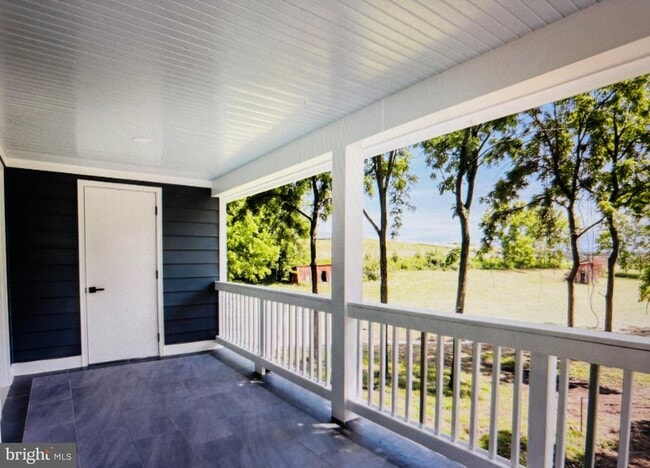 Building Photo - 15990 Charles Town Rd