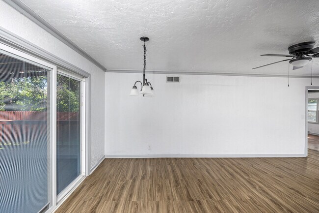 Building Photo - 713 NW 32nd St