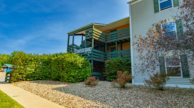 South Building Signage - Campus Side Apartments
