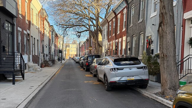 Building Photo - 2 Bedroom Single Family Home w/ Private Fenced Yard | Point Breeze