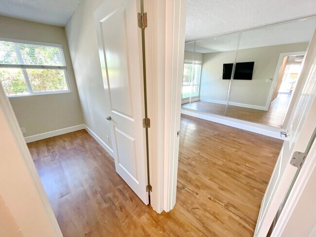 Building Photo - Elegantly Updated Unfurnished Kihei Villages 2 bedroom 1.5 Bathroom - One assigned parking stall