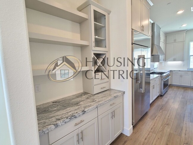 Building Photo - Luxurious Newer Construction Rental Home I...