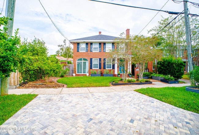 Building Photo - 1215 Landon Ave