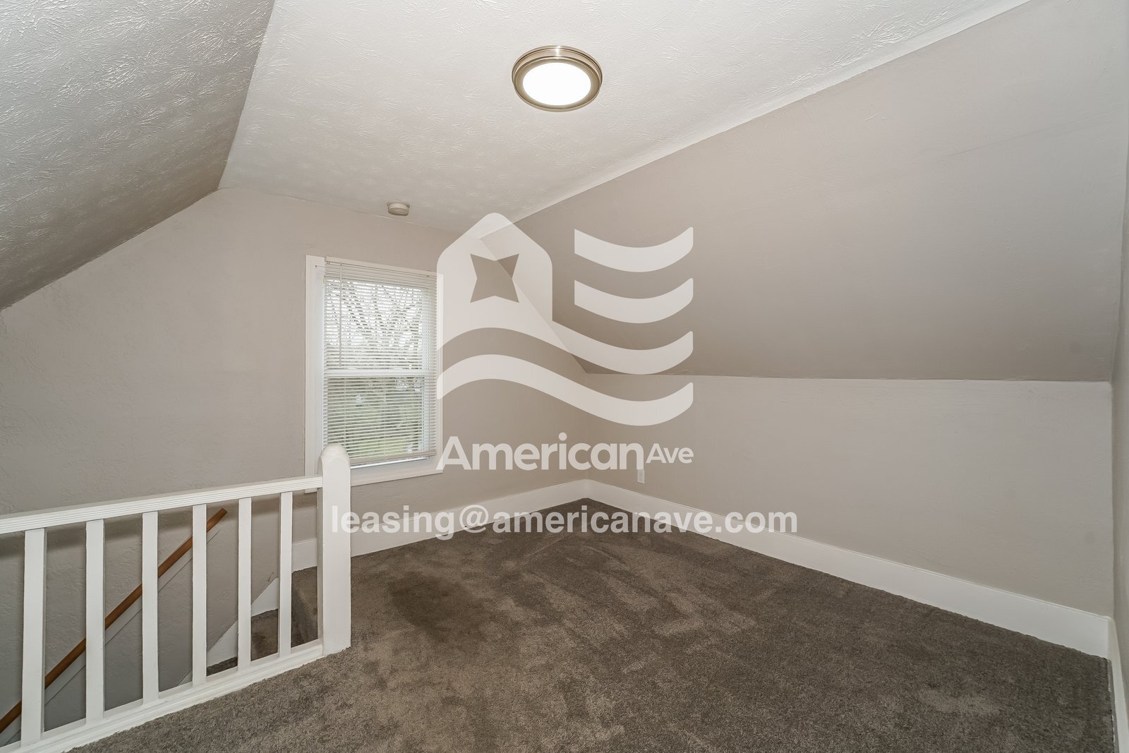 Building Photo - 912 E 34th St