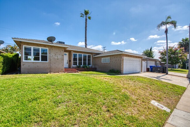 Primary Photo - 6141 Dorothy Dr