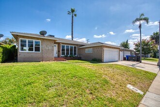 Building Photo - 6141 Dorothy Dr