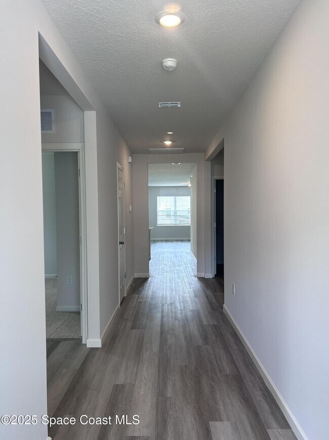 Building Photo - 2398 Angel Rd