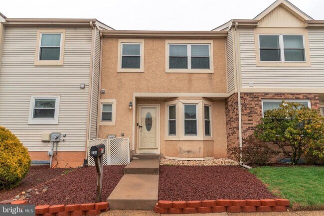 Building Photo - 308 Wayne Ct