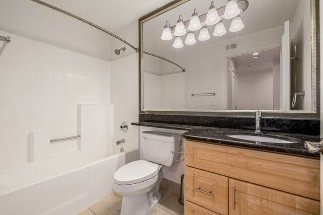 Building Photo - Meridian Guard Gated 2 Bedroom Condo over looking pool!