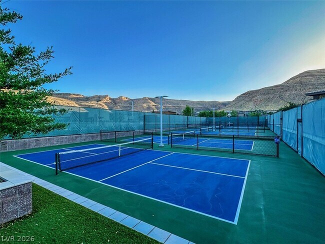 Building Photo - 6714 Desert Crimson St