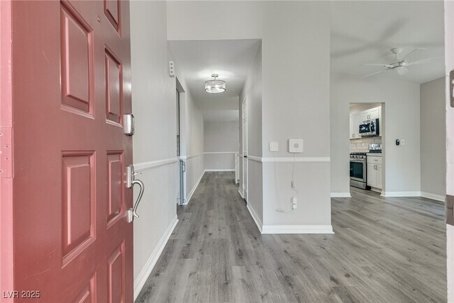 Building Photo - 5231 Dickens Dr