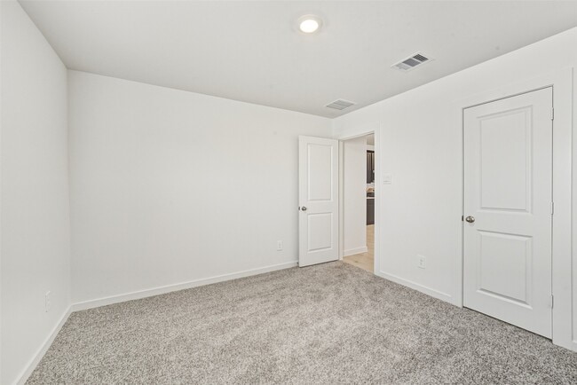 Building Photo - 4322 Camden Lakes St