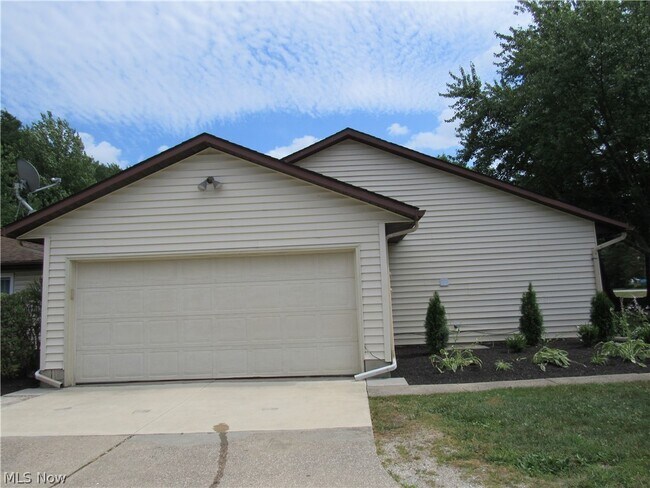 Building Photo - 7155 Auburn Rd