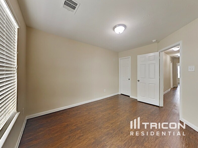 Building Photo - 21434 Palma Grove Way