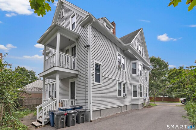 Building Photo - 66 Brownell St