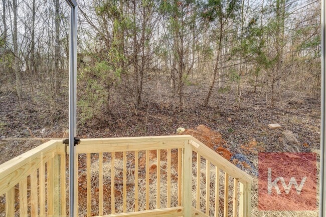 Building Photo - Chestnut St 119/Whispering Hills MHP