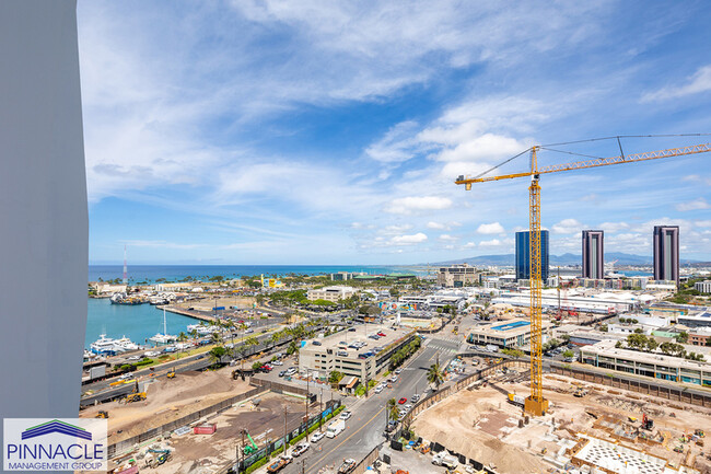 Building Photo - 1000 Auahi St