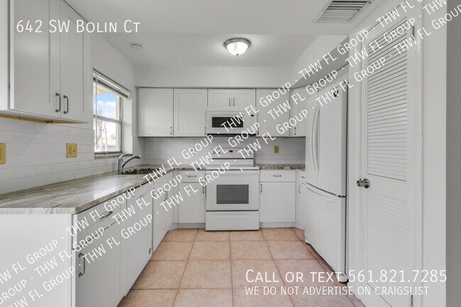 Building Photo - 642 SW Bolin Ct