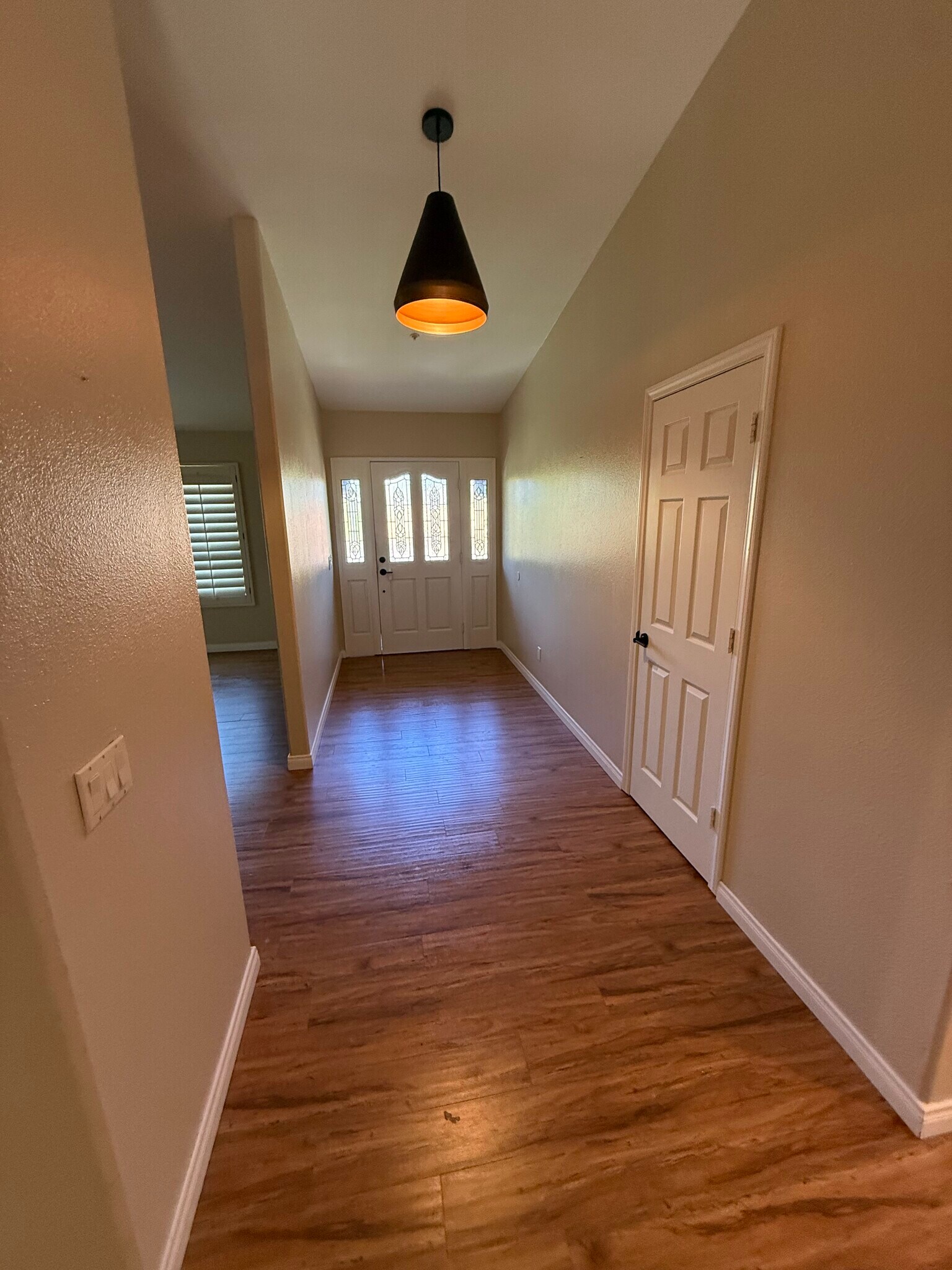 Building Photo - 709 Bozanich Cir