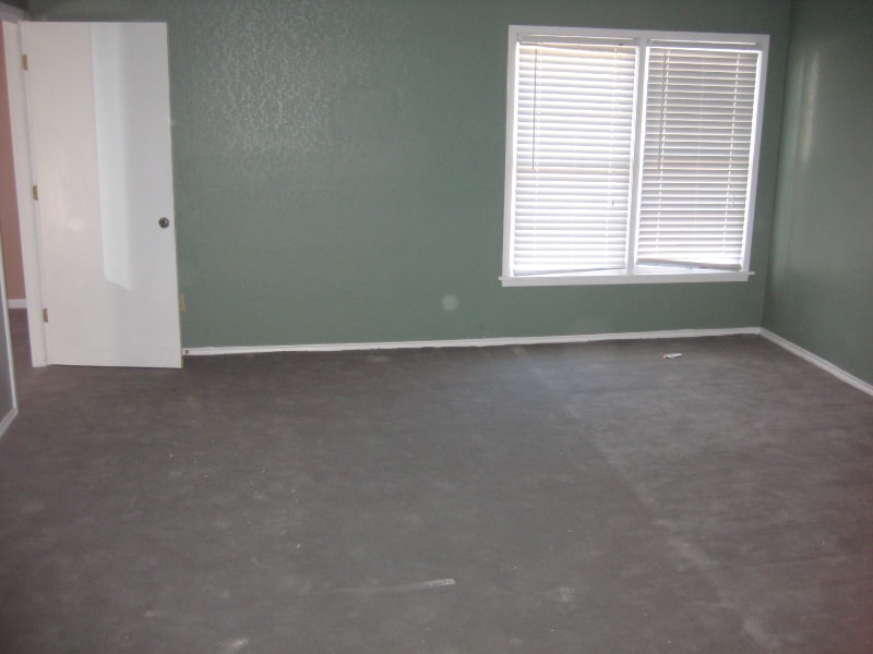 Building Photo - 1108 W 4th St