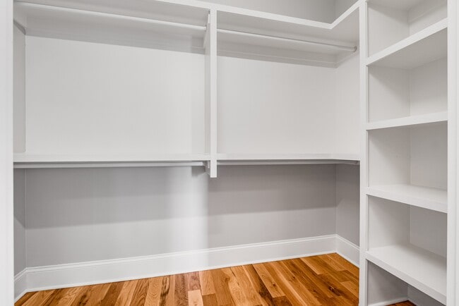 Building Photo - 4604A Michigan Ave