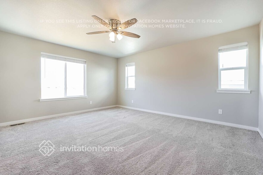 Building Photo - 3383 N Irvington St