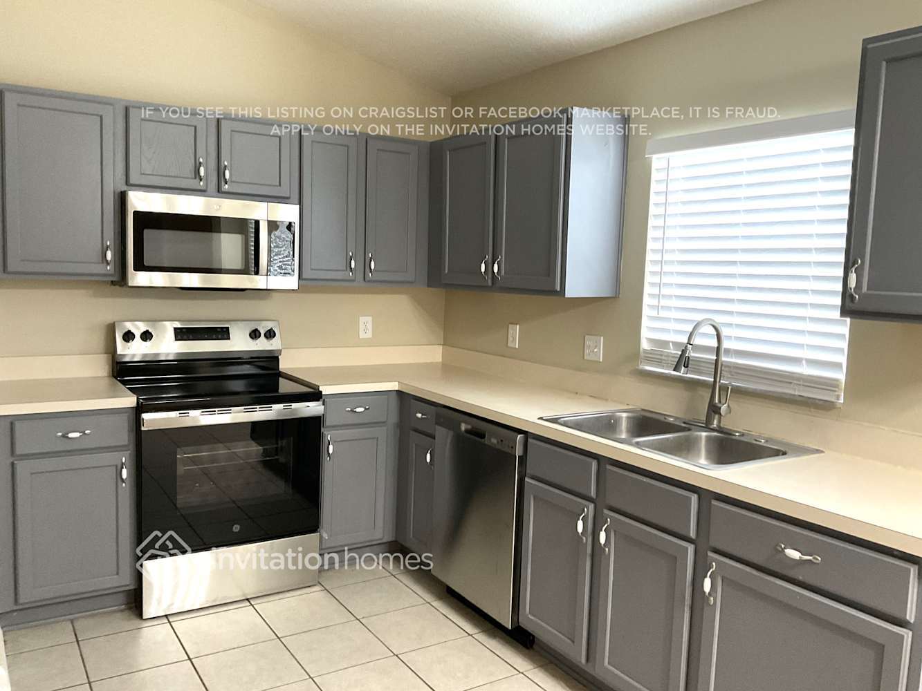 Building Photo - 12326 Cedarfield Dr