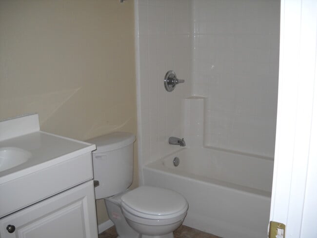 Building Photo - Palominas