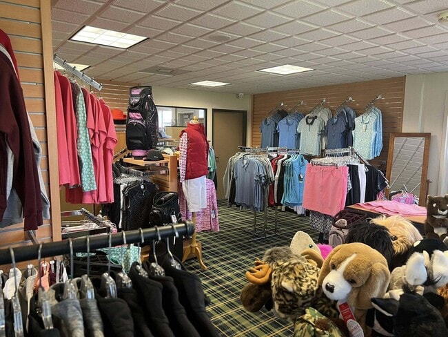 Building Photo - 39345 Moronga Canyon Dr